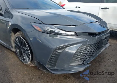 2025 Toyota Camry Se z USA, uszkodzony, nr VIN 4T1DAACKXSU647742